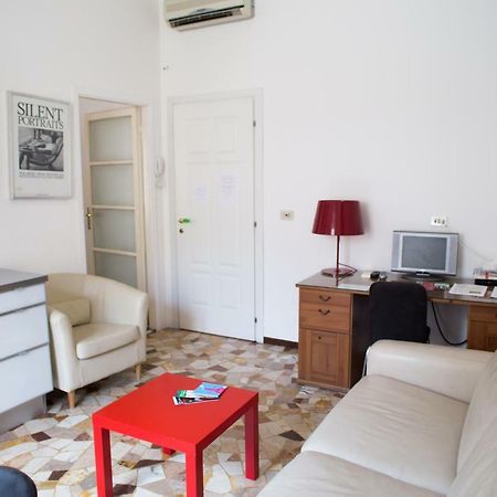Convenient And Private Place In Милан Экстерьер фото